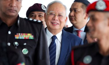 Malaysia court grants Najib access to key document