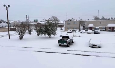 Gulf Coast storm shatters snow records