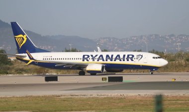 Ryanair cuts forecast over Boeing delays