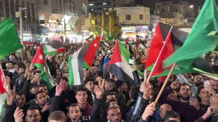 Jordanians celebrate Israel-Hamas ceasefire deal