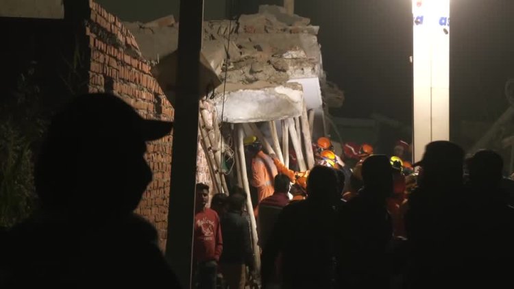 Building collapse in Delhi's Burari traps 15