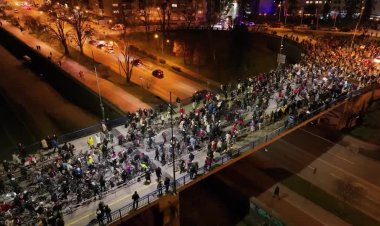 Serbia protests mark station collapse deaths