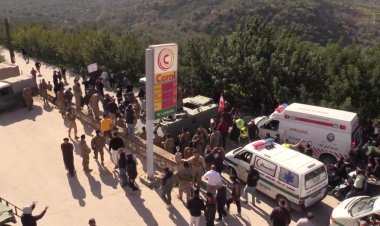 Lebanese civilians return to ruined villages