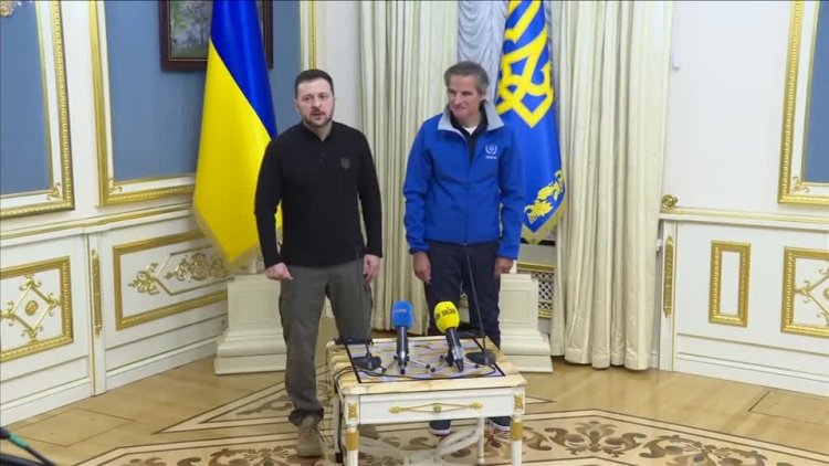 Zelensky, IAEA chief discuss nuclear safety