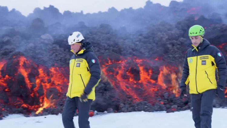 Tourists warned to stay away from Mount Etna lava