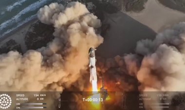 SpaceX Starship break apart in space