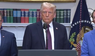 Trump officials leaked war plans in chat