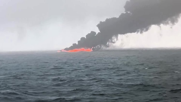 Jet fuel spills after ship crash off England
