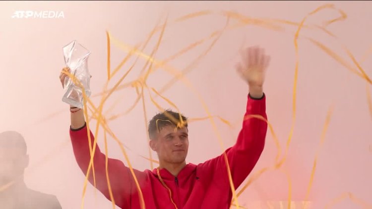 Mensik stuns Djokovic to win Miami Open