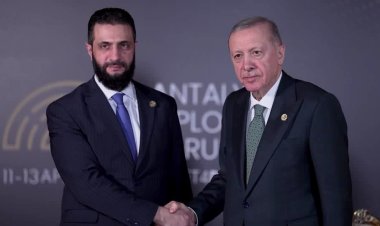 Syrian and Turkish leaders meet at Antalya Forum