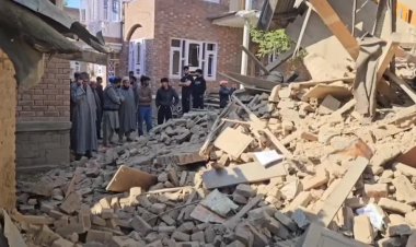 India demolishes homes of militant suspects