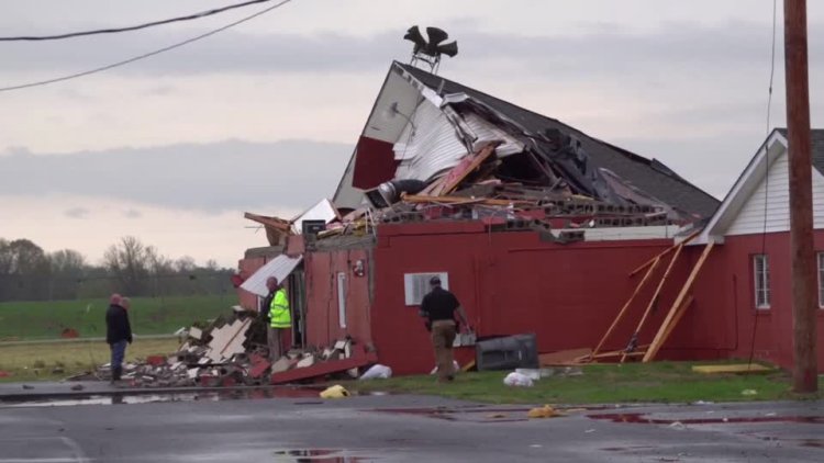 Tornadoes kill seven across U.S. states