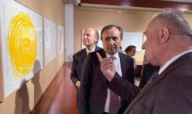 Germany honors Uecker's Hafez tribute in Dushanbe