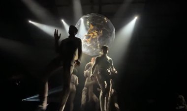 Buenos Aires unites soccer and music