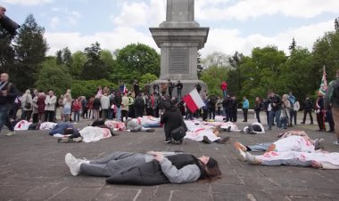Russian envoy attacked at Warsaw cemetery