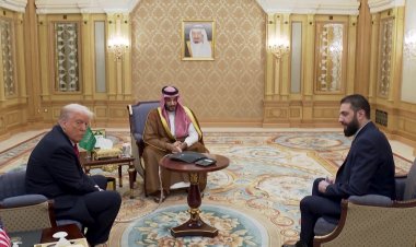 Trump moves to normalize ties with Syria