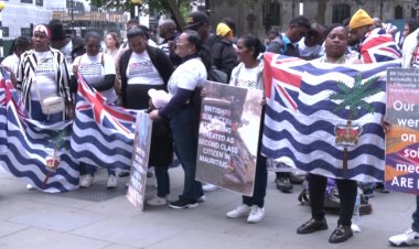 UK signs £3.4bn Chagos deal with Mauritius