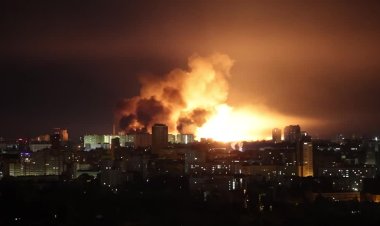 Russia launches major strike on Kyiv