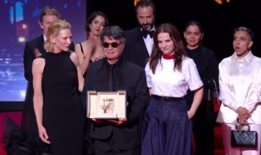 Iran’s Jafar Panahi wins top prize at Cannes