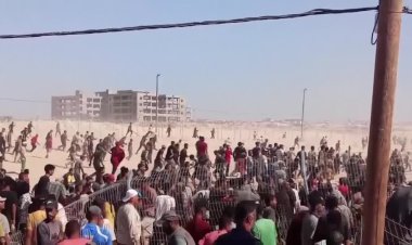 Chaos at Rafah aid site over food shortage