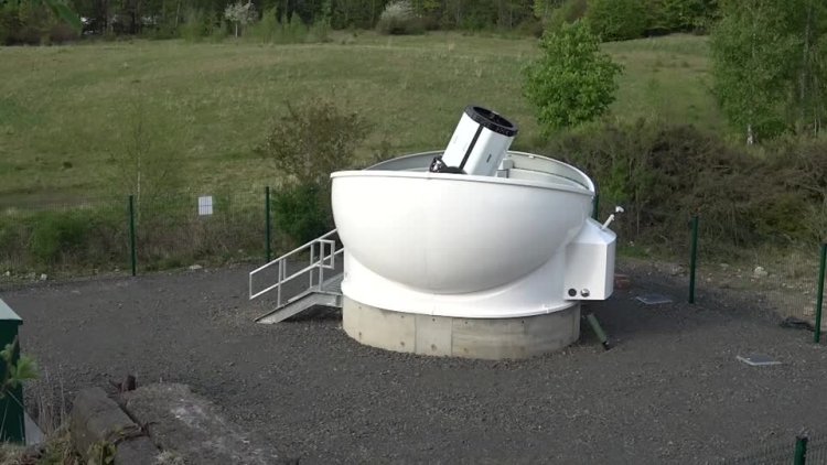 UK launches first quantum satellite hub