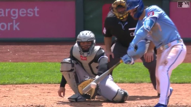 Royals crush White Sox 10-0 for sweep