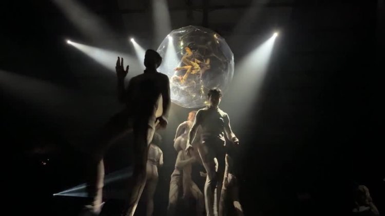 Buenos Aires unites soccer and music