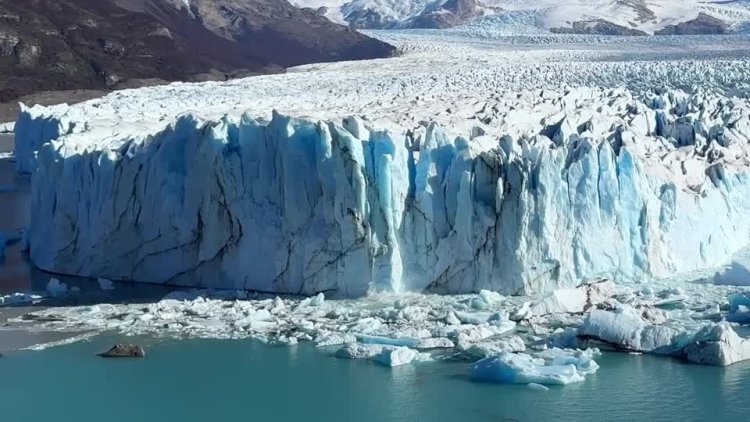 Giant ice chunks break more often at perito moreno