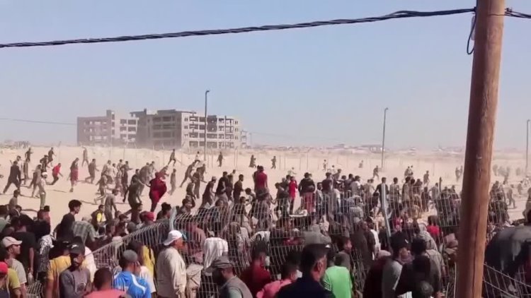 Chaos at Rafah aid site over food shortage