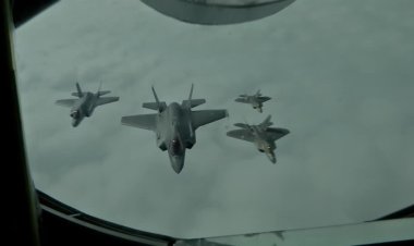 U.S. boosts Middle East military presence