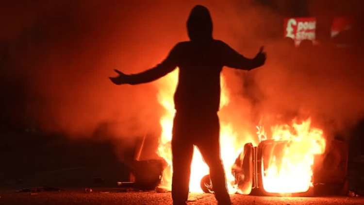 Riots rock Ballymena for third night