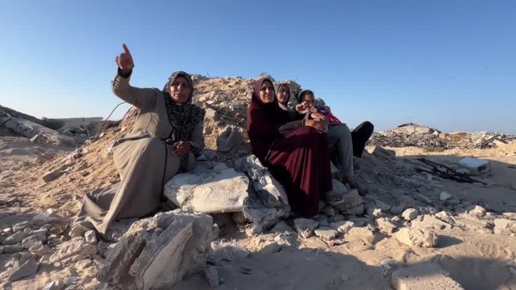 Mothers in Gaza risk death for food