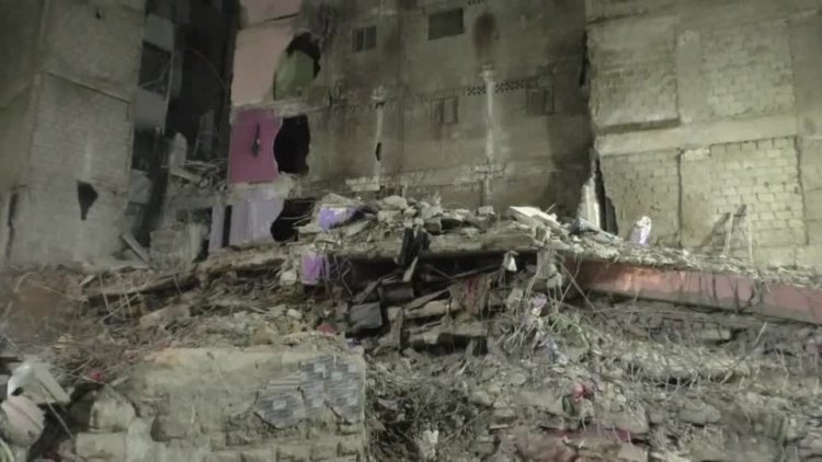 Karachi building collapse kills 14