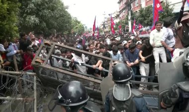 Deadly protests rock Nepal parliament