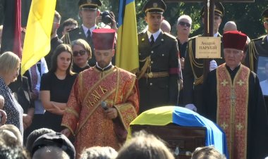 Ukraine mourns slain ex-speaker Parubiy