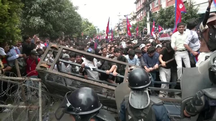 Deadly protests rock Nepal parliament