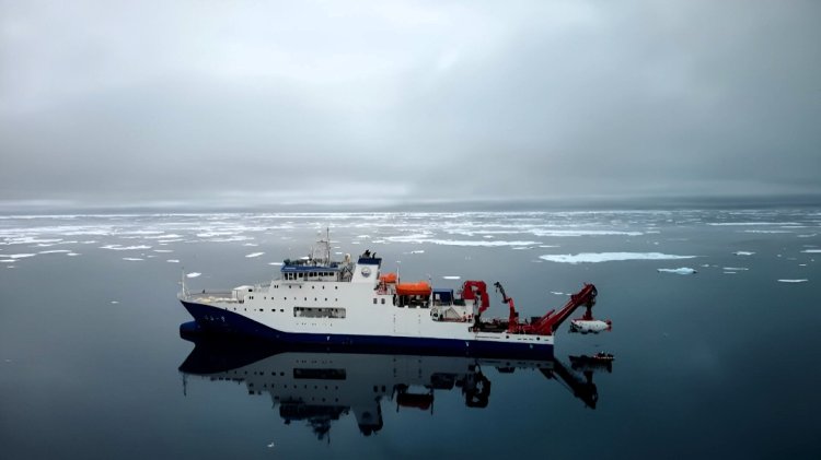 China’s Arctic mission uses AI and eDNA