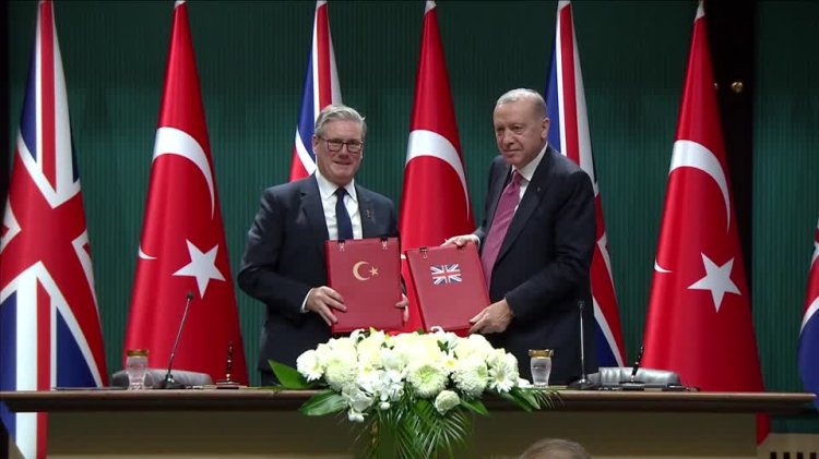 UK and Turkey sign £8bn jet deal