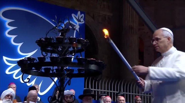 Pope Leo leads interfaith peace gathering