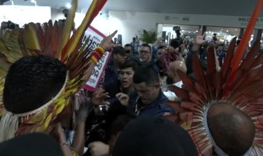 Indigenous protesters clash at COP30 venue