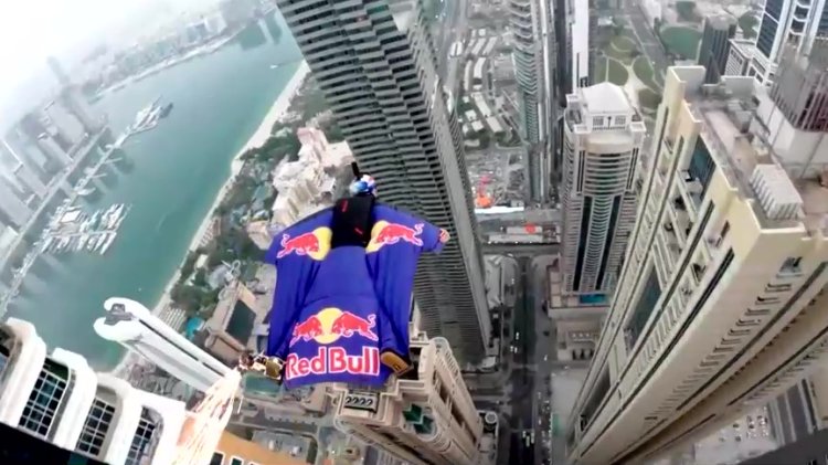 Elite aerial athletes compete in new hybrid obstacle course