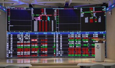 Asian stocks wobble after oracle miss