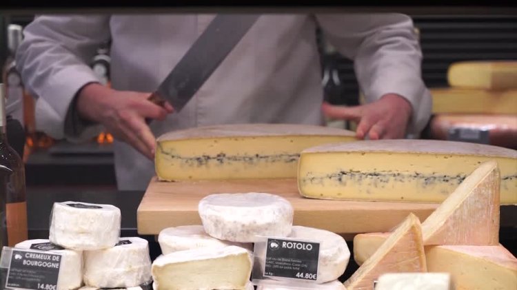 China slaps duties on EU dairy imports