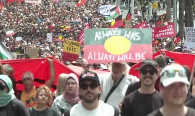 Invasion Day protest draws thousands in Sydney