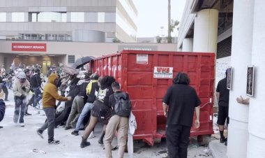 Protests erupt outside ICE center in Los Angeles