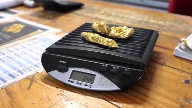 Gold jumps on Maduro capture fears