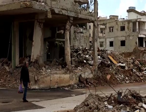 Southern Lebanon town rebuilds