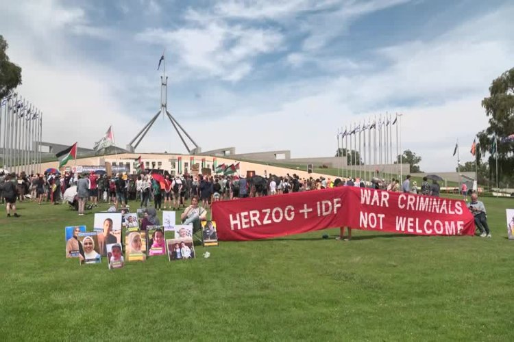Protests greet Herzog visit in Canberra