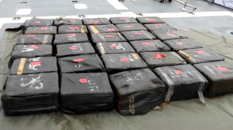 France seizes tonnes of cocaine at sea