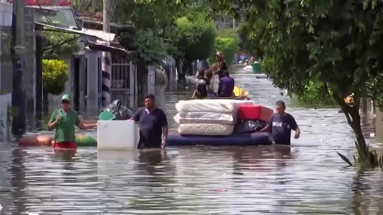 Floods devastate northern Colombia